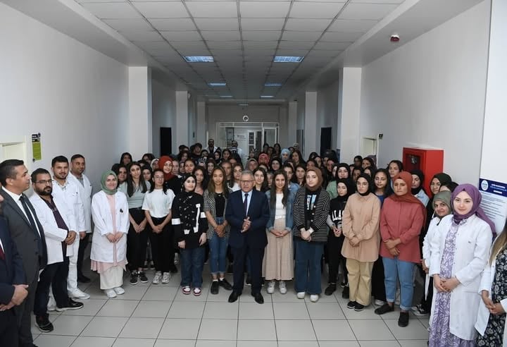 Kayseri Büyükşehir Belediyesi'nden YKS Sınavı Sonuçları İçin Tebrik Mesajı