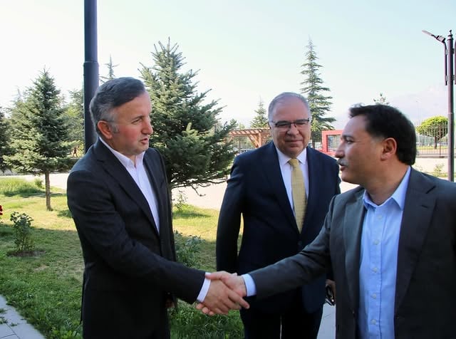Kayseri Valisi Çiçek, Milli Eğitim Müdürlüğünü Ziyaret Etti