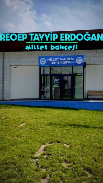 Kayseri Millet Bahçesi'nde Tenis Kortları Yağmura Karşı Koruma Altına Alındı