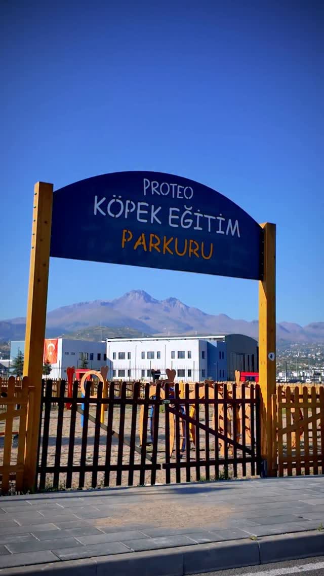 Kayseri'de Köpeklere Özel Millet Bahçesi Parkuru Açıldı