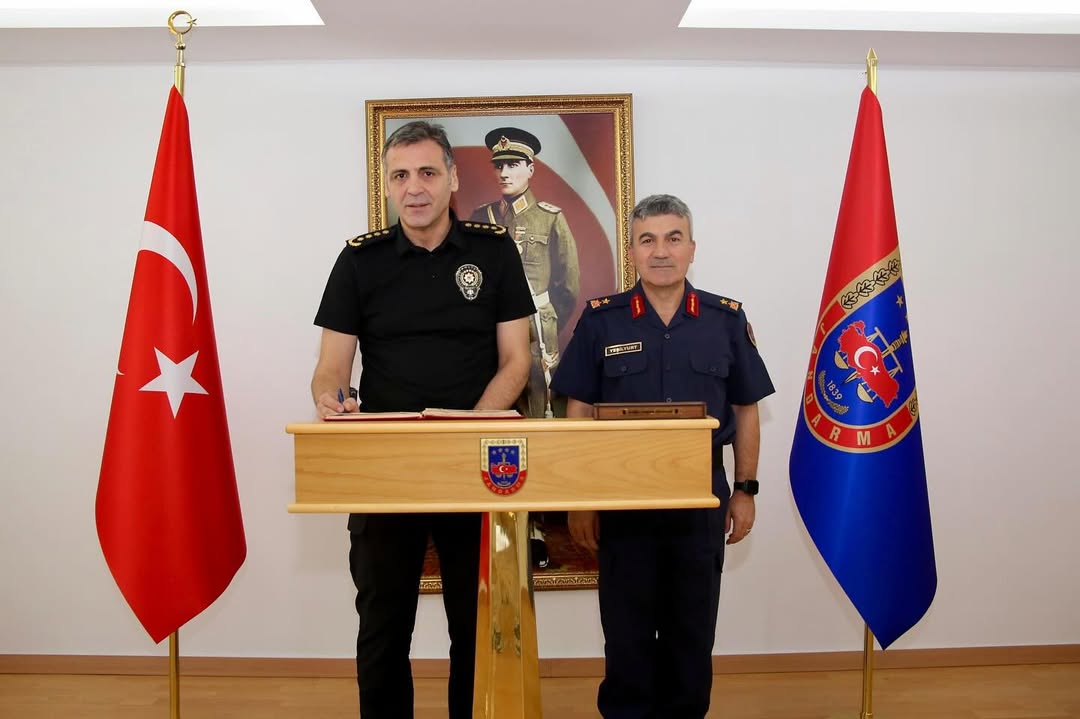 Kayseri Emniyet Müdürlüğü, Yeni Atanan İl Jandarma Komutanını Ziyaret Etti