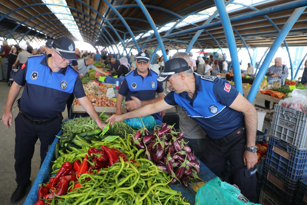 Develi'de Pazar Esnafına Fiyat Kontrolü ve Kurallara Uyma Uyarısı