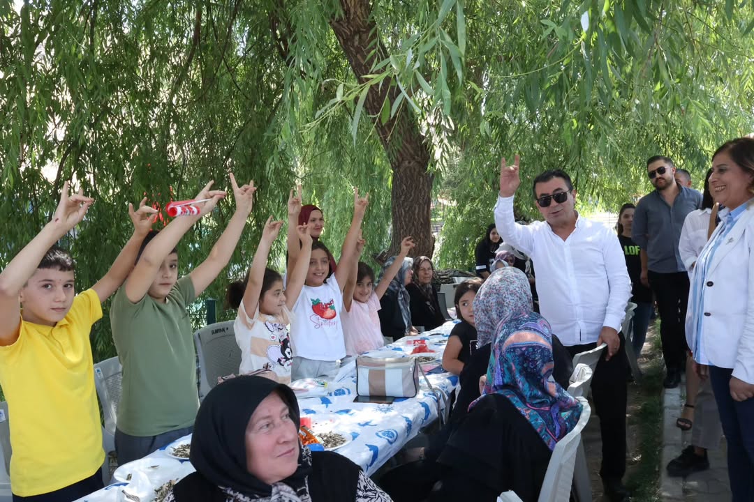 Bünyan'da Dostluk Köprüleri Kuruldu: Baki Ersoy'un Desteğiyle 'Baki Dostluklar Buluşması' Düzenlendi