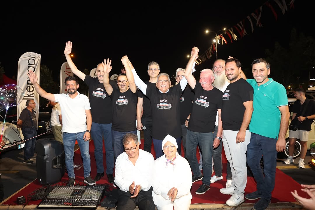 Kayseri'de Klasik Otomobil Festivali Başladı