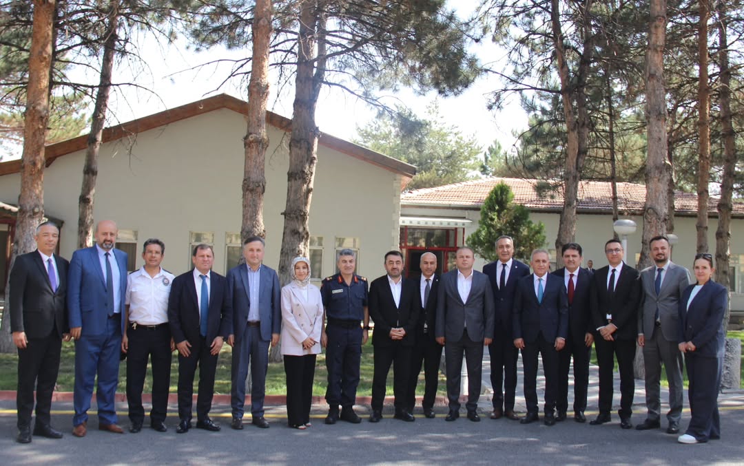 Kayseri İl Kültür ve Turizm Müdürü, Yeni İl Jandarma Komutanını Ziyaret Etti