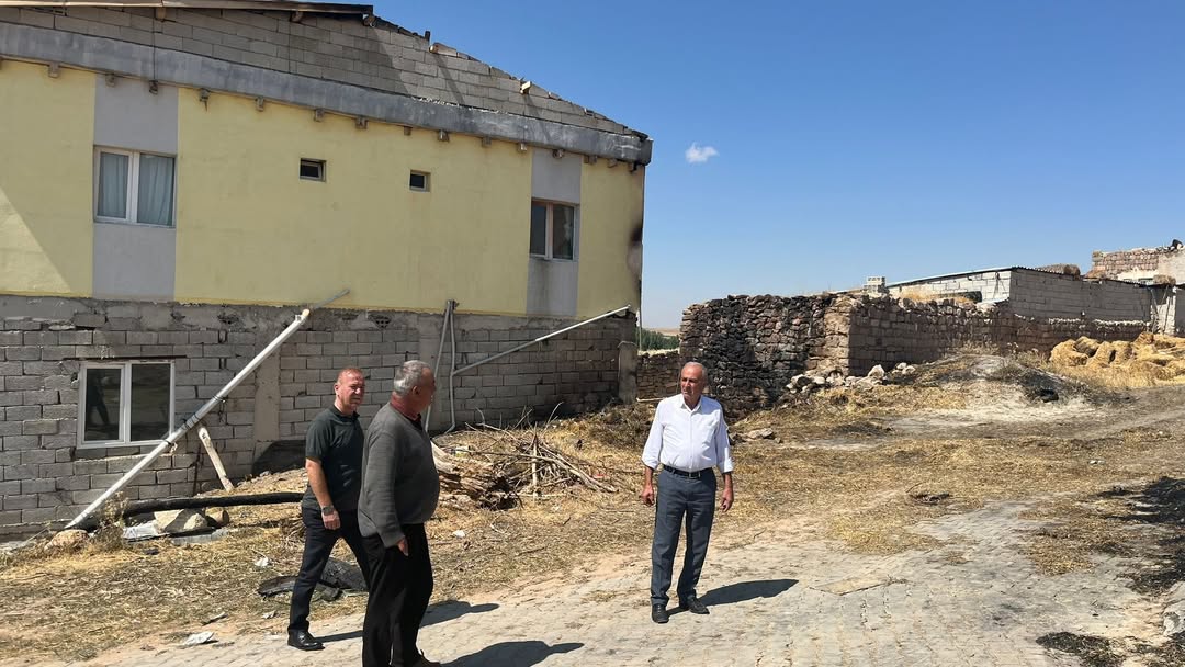 Bünyan Belediyesi Sıvgın Mahallesinde Yangın Mağduruna Geçmiş Olsun Ziyareti Gerçekleştirdi