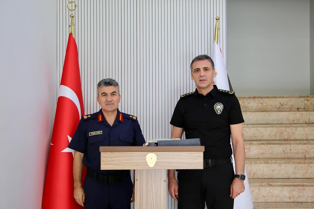 Kayseri Emniyet Müdürlüğünü Tuğgeneral Yeşilyurt Ziyaret Etti