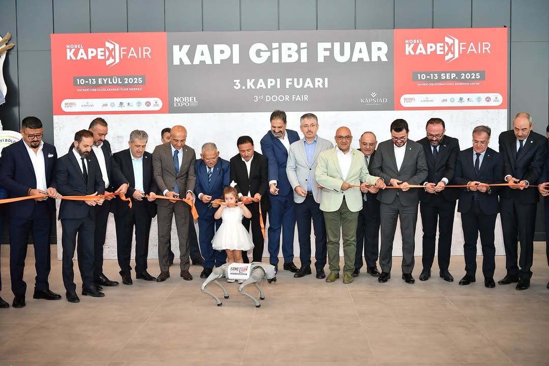 Kayseri'de 3. KAPEX Kapı Pencere ve Aksesuarları Fuarı Açıldı