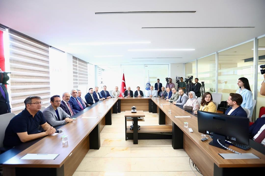 Kayseri'de Sağlık Yatırımları: Erciyes Üniversitesi Hastanelerinde Yeni Solunum Cihazı ve Laboratuvarlar Hizmete Girdi