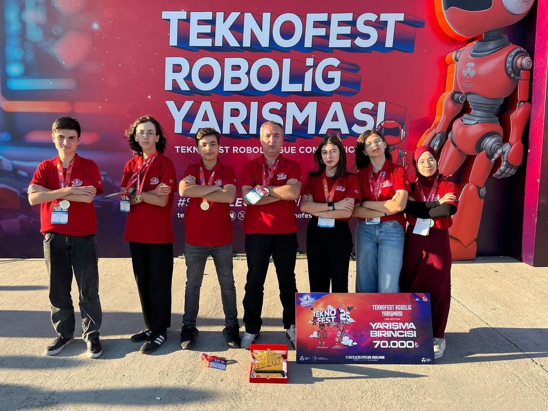 Kayseri Sümer Fen Lisesi Robosfl Takımı TEKNOFEST'te Türkiye Birincisi Oldu