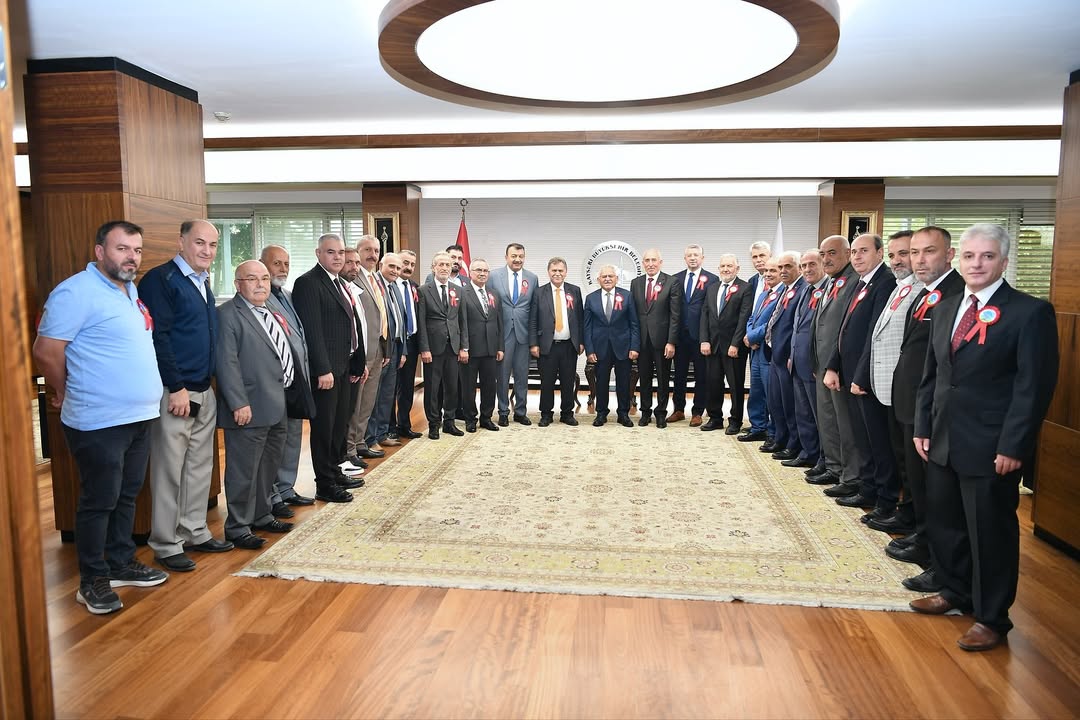 Kayseri'de Ahilik Haftası Ziyareti: Esnaf Odaları Başkanı Odakır, Belediye Başkanı'nı Ziyaret Etti