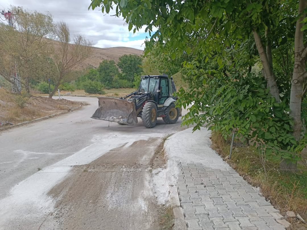 Bünyan Belediyesi Gergeme Mahallesi'nde Kaldırım Çalışmalarına Başladı