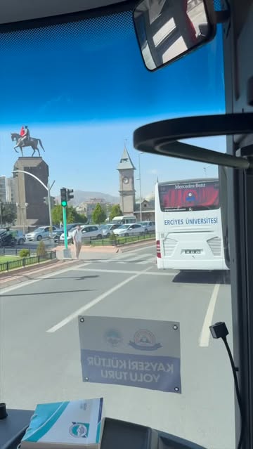 Kayseri'de Yeni Üniversitelilere 