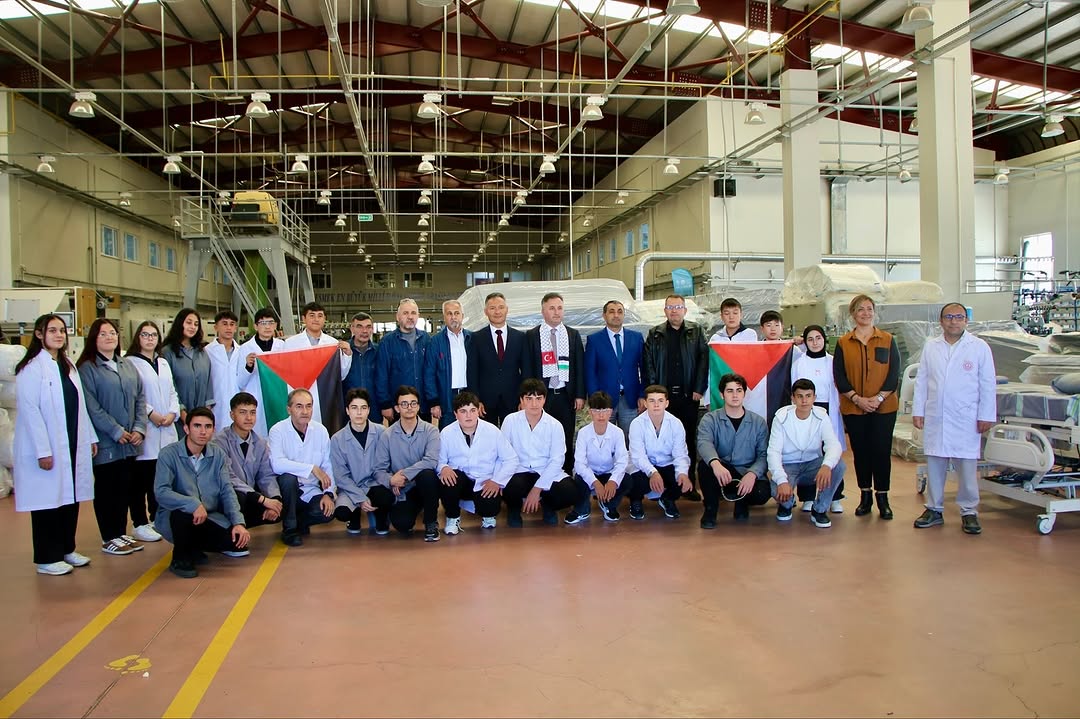 Kayseri'de Öğrencilerden Gazze'ye 60 Yataklık İnsani Yardım